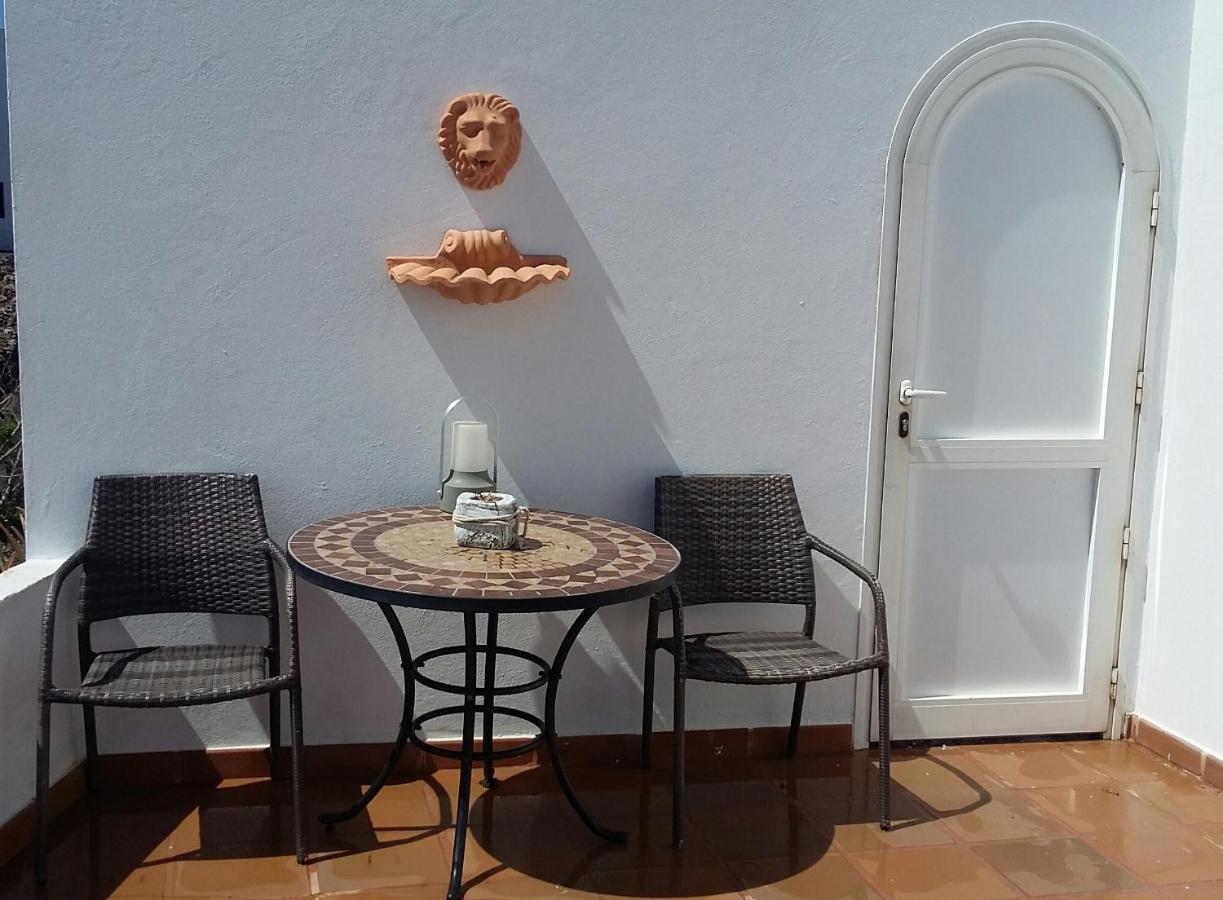 Casa Caldera Guiguan Βίλα Tinajo Εξωτερικό φωτογραφία