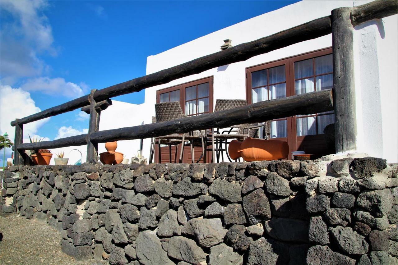 Casa Caldera Guiguan Βίλα Tinajo Εξωτερικό φωτογραφία